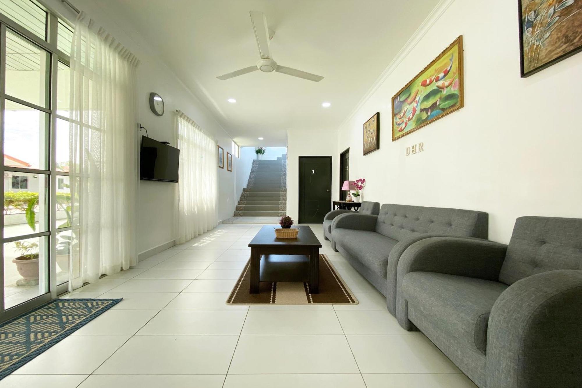 Oyo Home 90230 Dh Residence Kota Belud Exterior photo