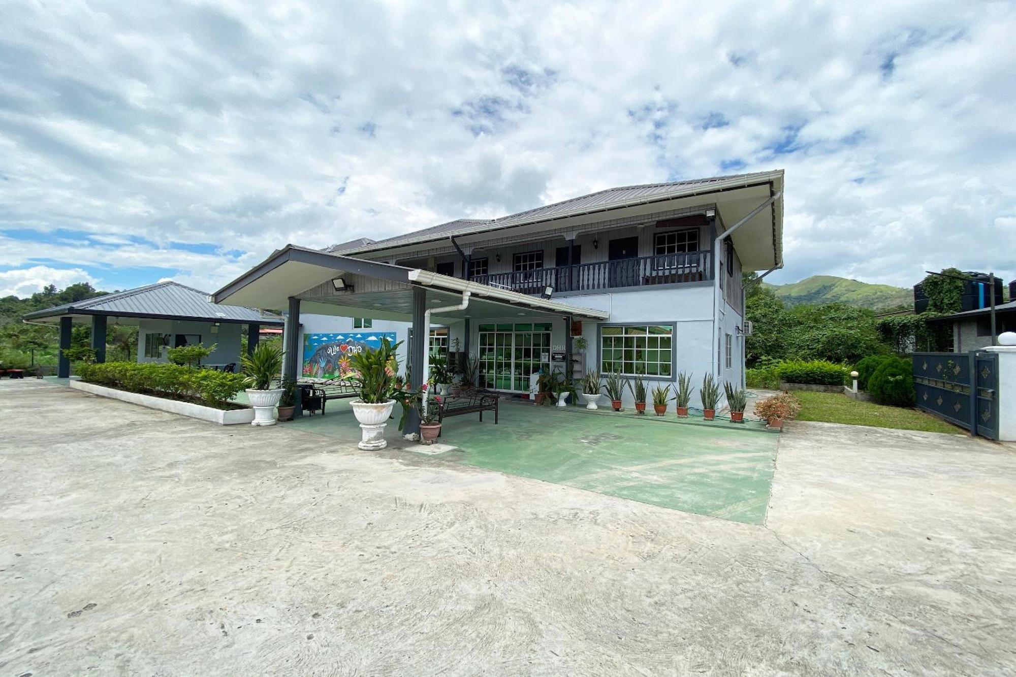Oyo Home 90230 Dh Residence Kota Belud Exterior photo