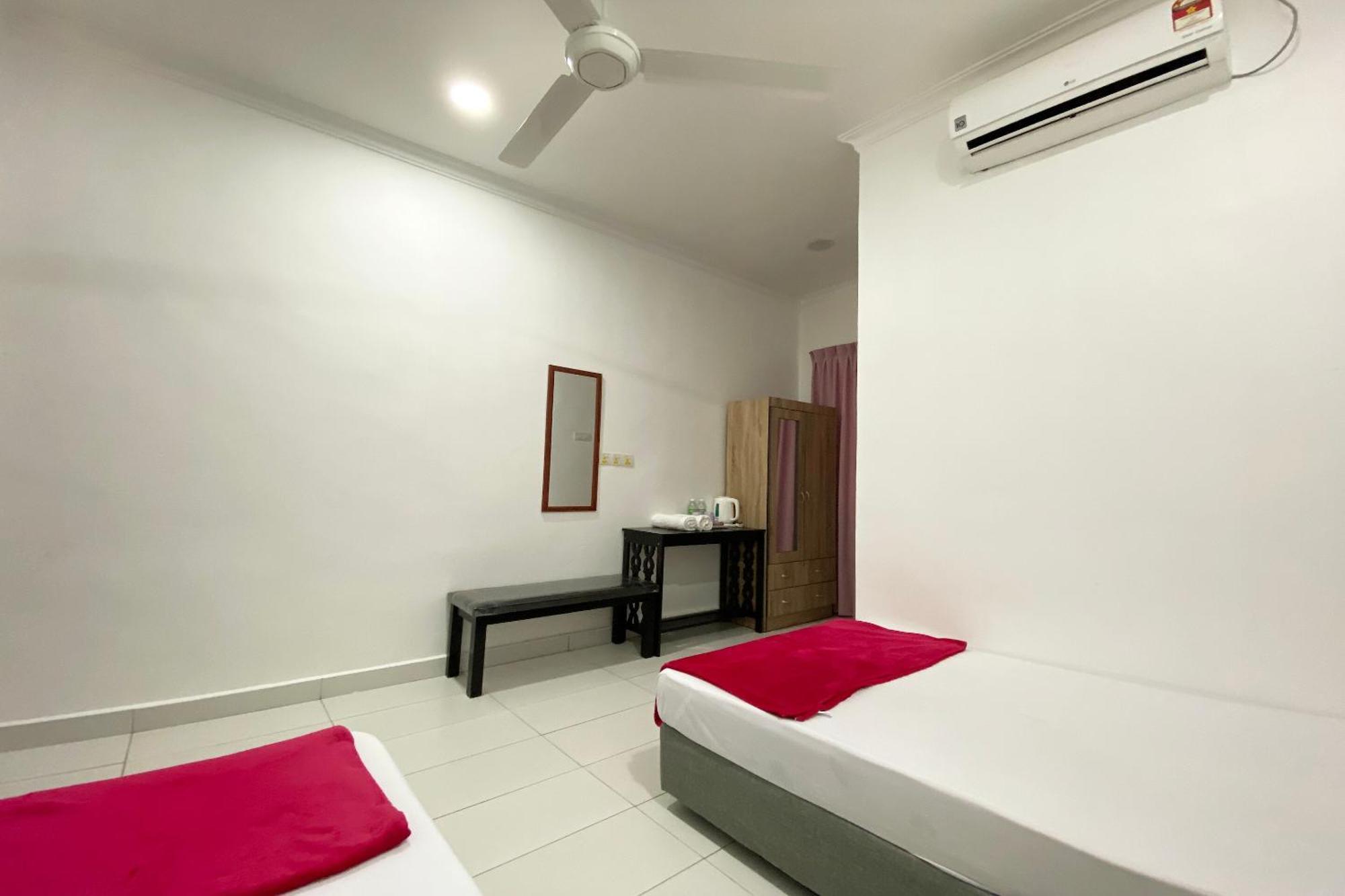 Oyo Home 90230 Dh Residence Kota Belud Exterior photo