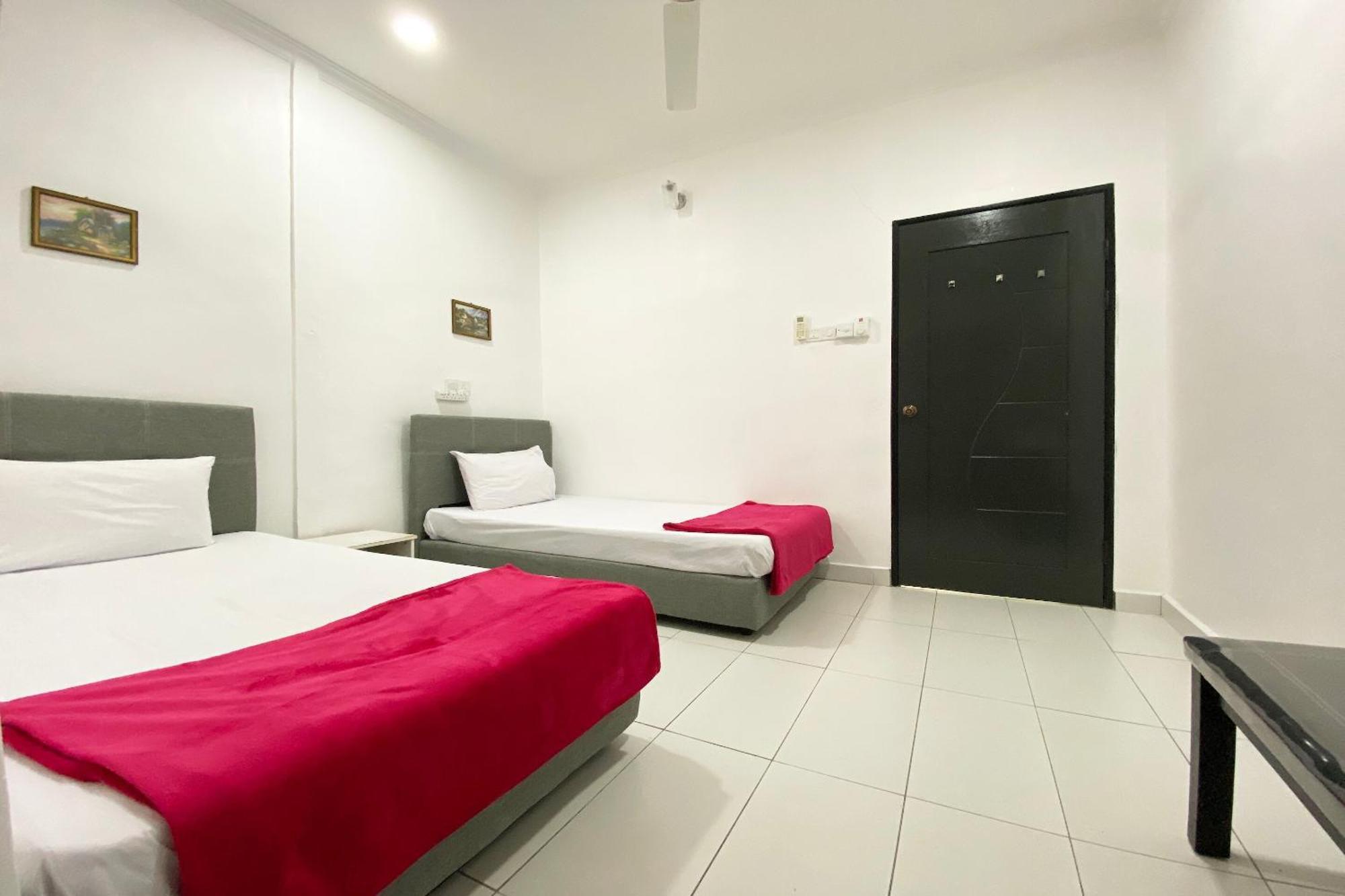 Oyo Home 90230 Dh Residence Kota Belud Exterior photo